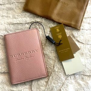 Burberry passport holder women's Clearance